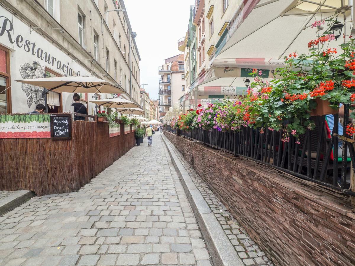 Best Apartments Wiezienna Monkeys Wrocław Eksteriør bilde
